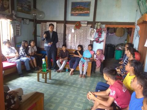 Pastor Mang Thomas words of encouragement to the YCPN mentors