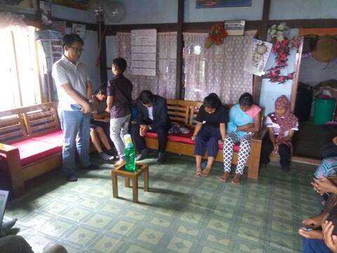 Elder David Ryu, Praying for the Children, After giving a gift to the YCPN Team